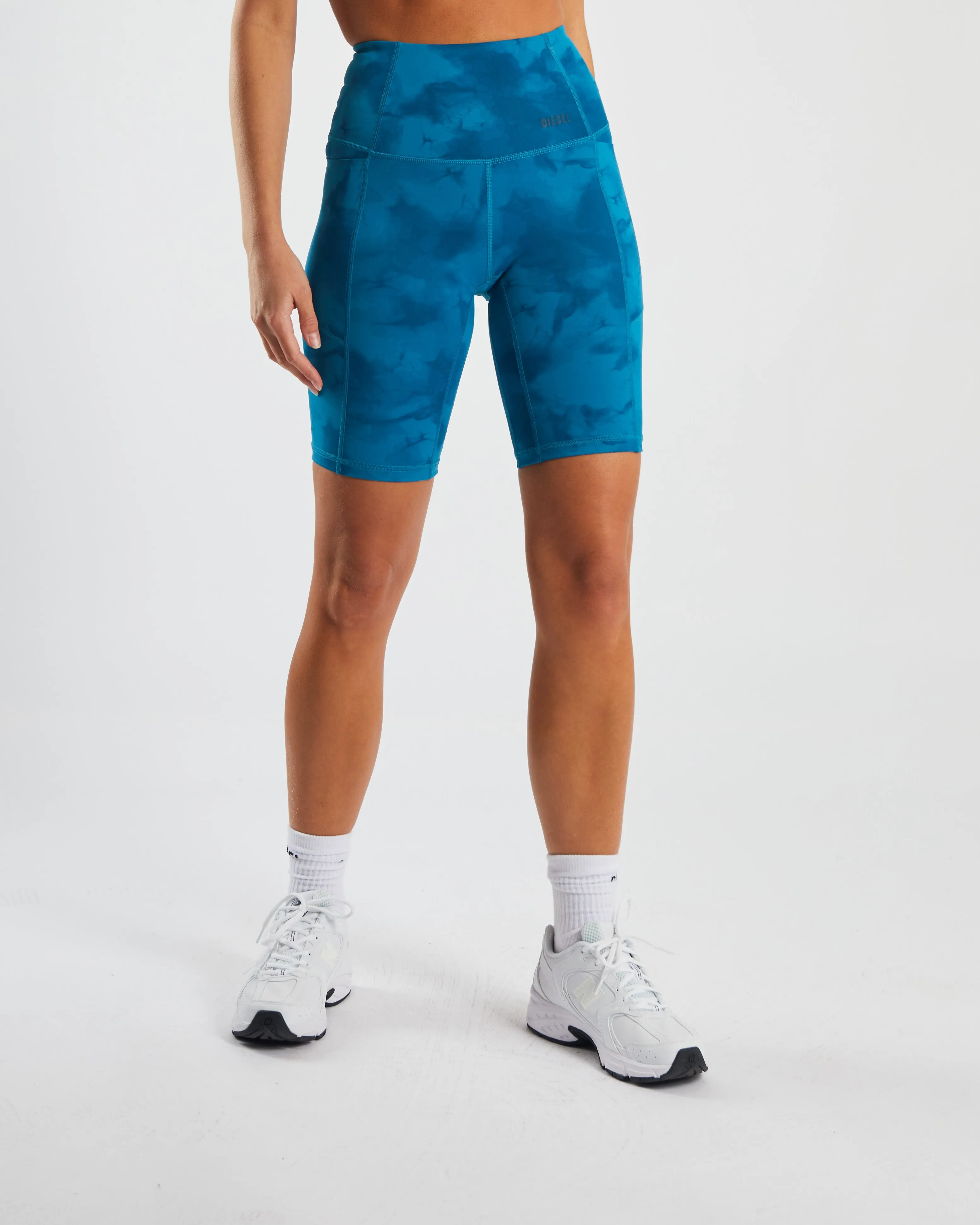 Etta Short Teal Marble