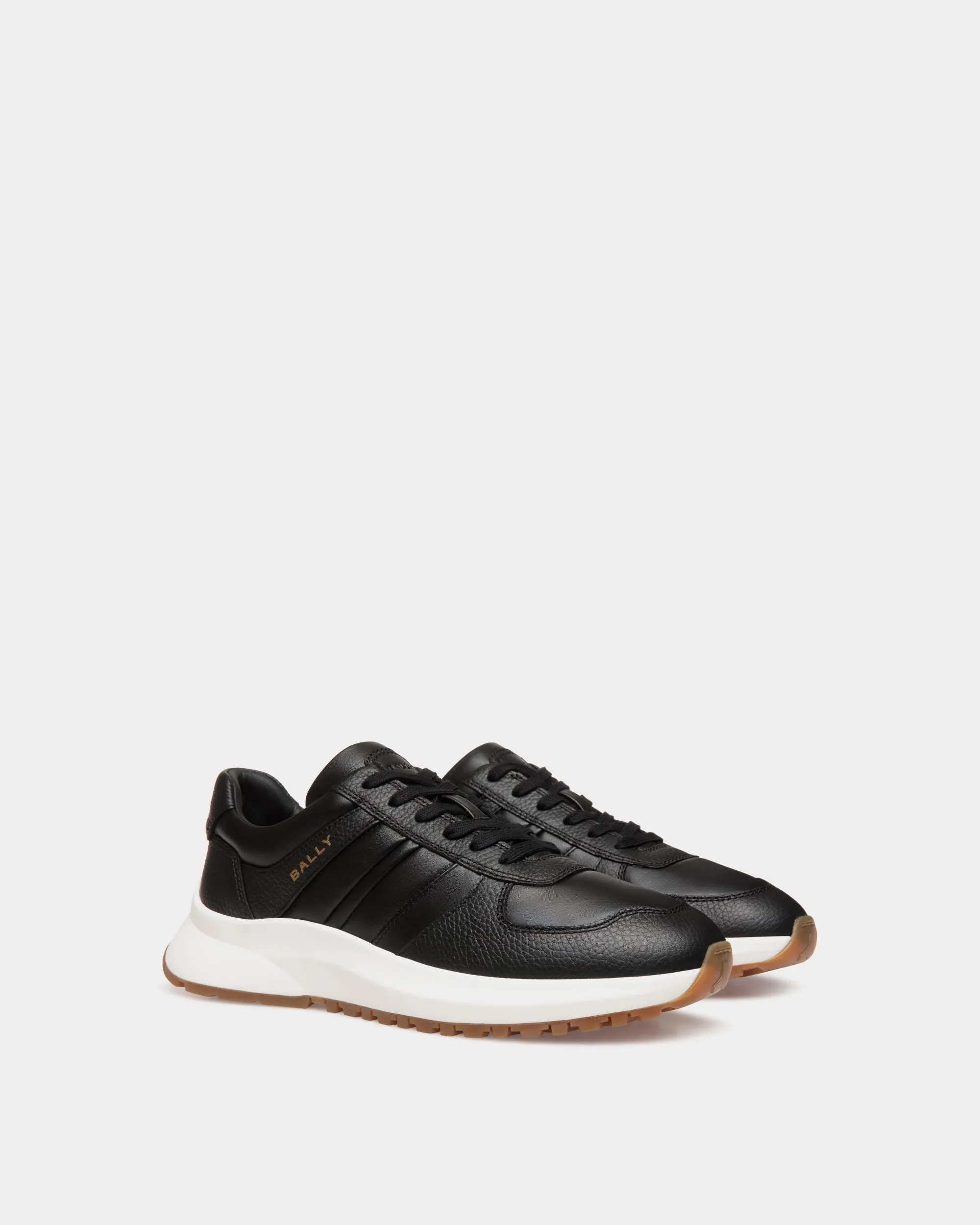 Outline Sneaker In Black Leather 