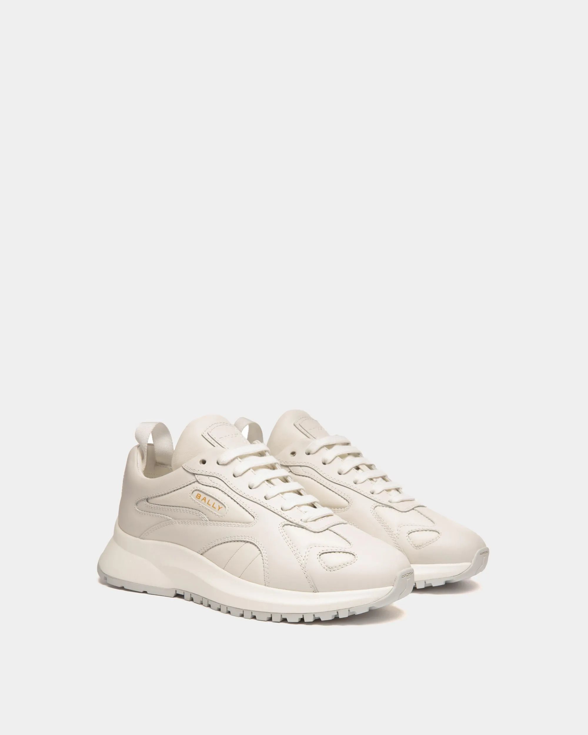 Outline Sneaker In White Leather 