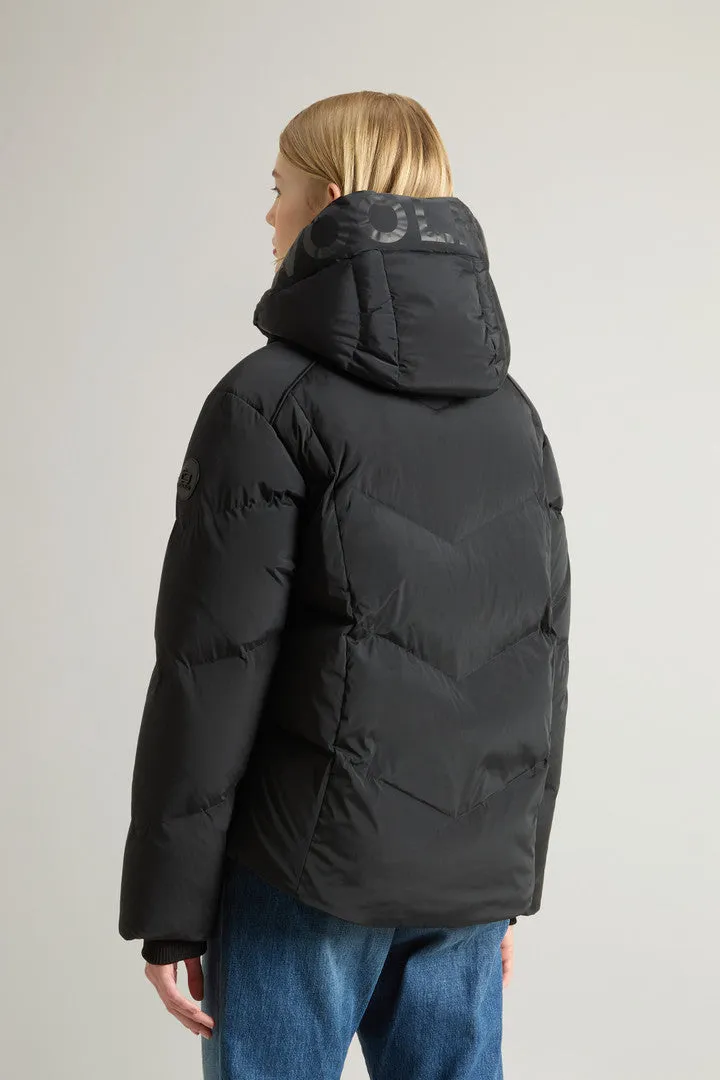 Short Alsea Down Jacket in Stretch Nylon with Detachable Hood