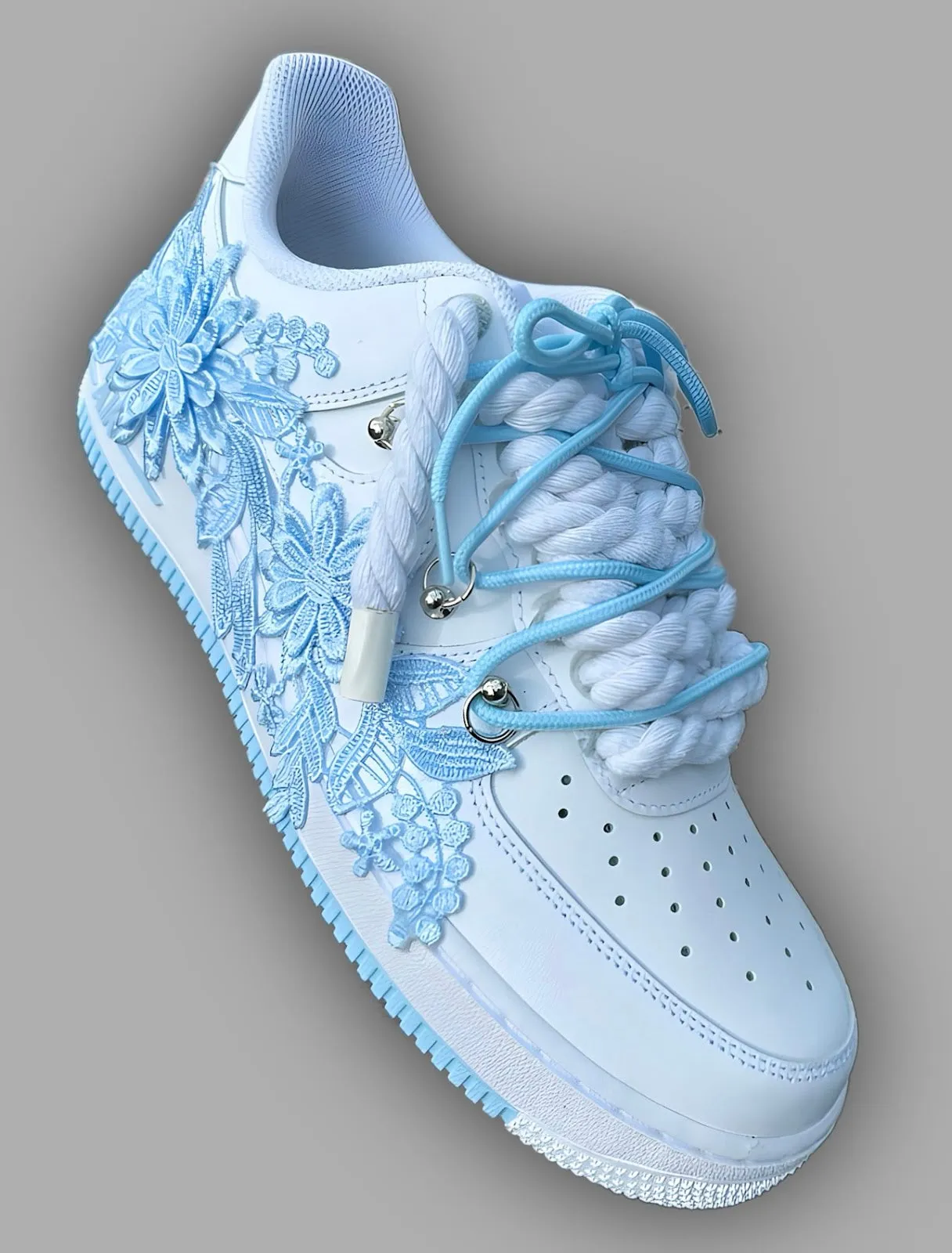 Tropical Blue Sneaker Flora