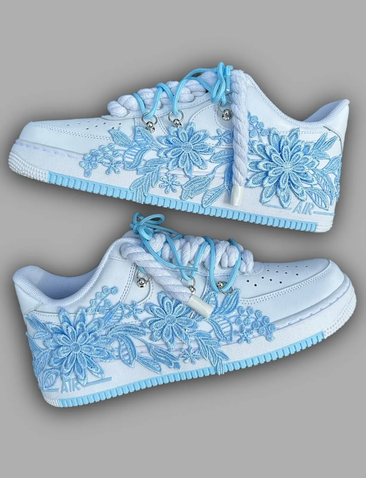 Tropical Blue Sneaker Flora