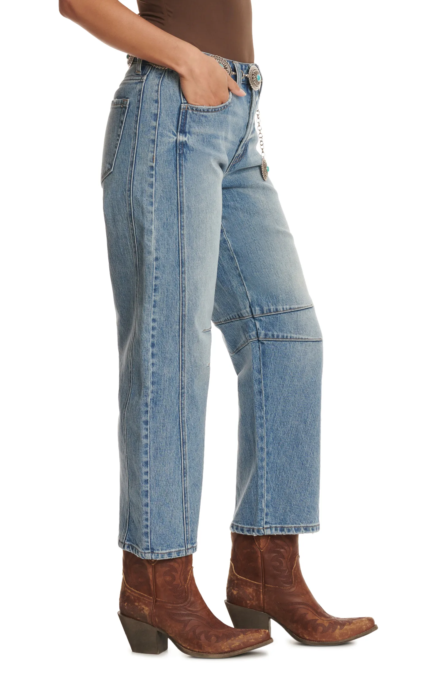 Vervet Women's Light Wash Barrel Leg Jeans