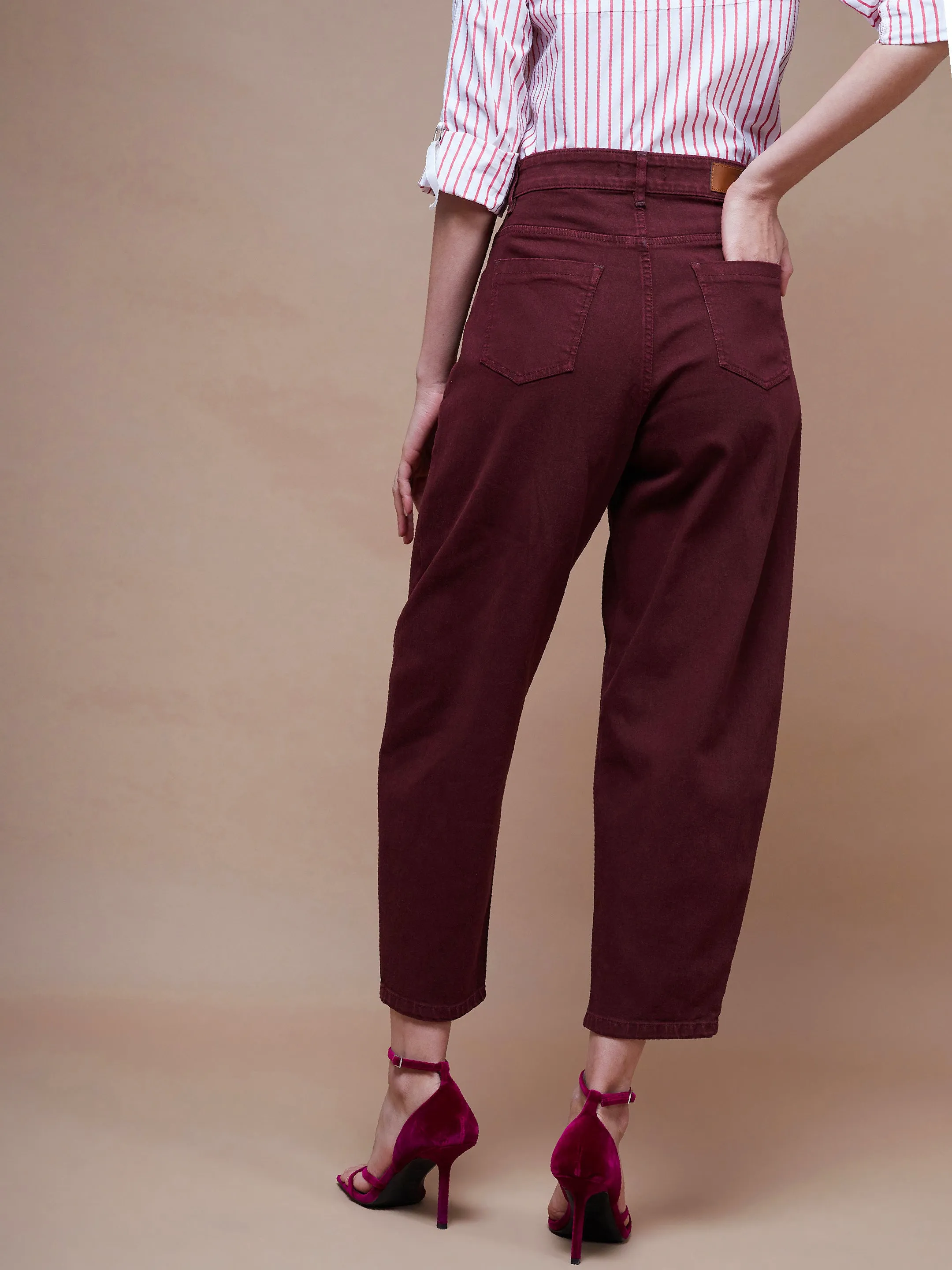 Women Burgundy Balloon Fit Jeans